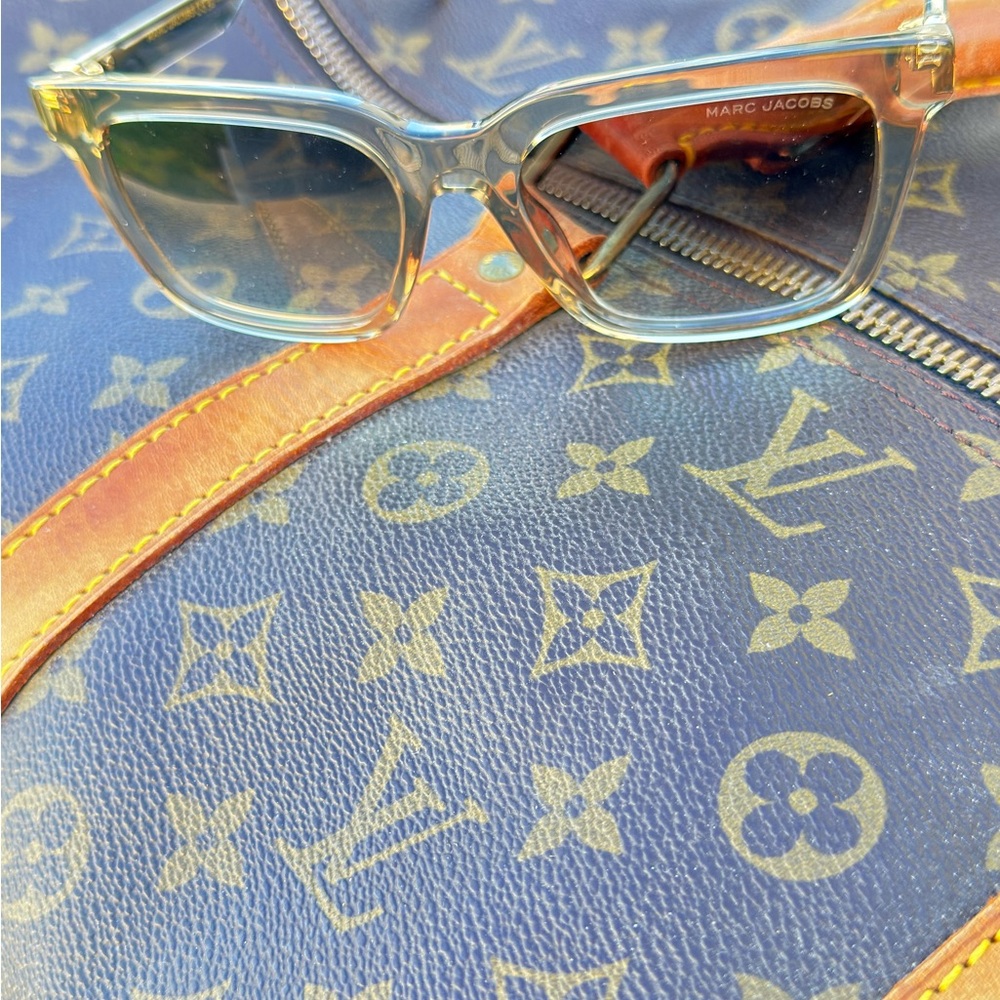Brand new authentic Marc Jacobs sunglasses 683 10A9K 54mm frame